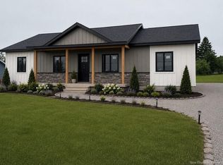 42 Fieldside Dr, Salisbury, NB E4J0B9
