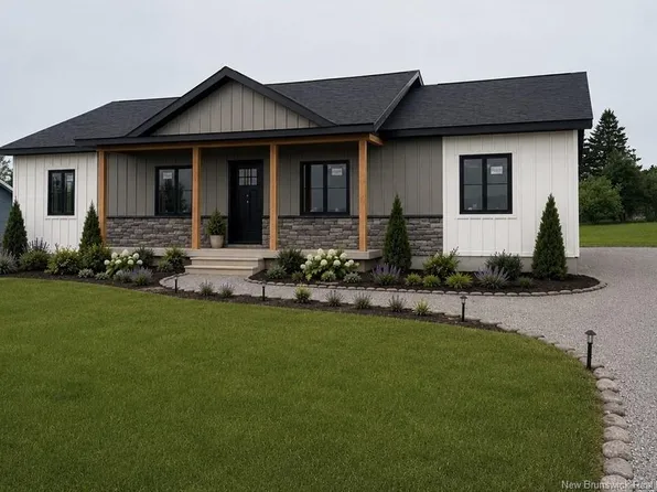 42 Fieldside Dr, Salisbury, NB E4J 0B9