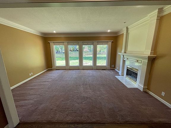 5th image of 12920 Richards St