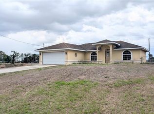 3017 S Balsam Cir, Labelle, FL 33935