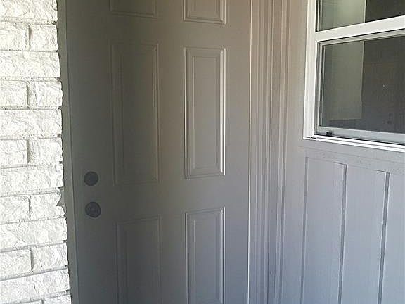3rd image of 6009 S Francis Ave