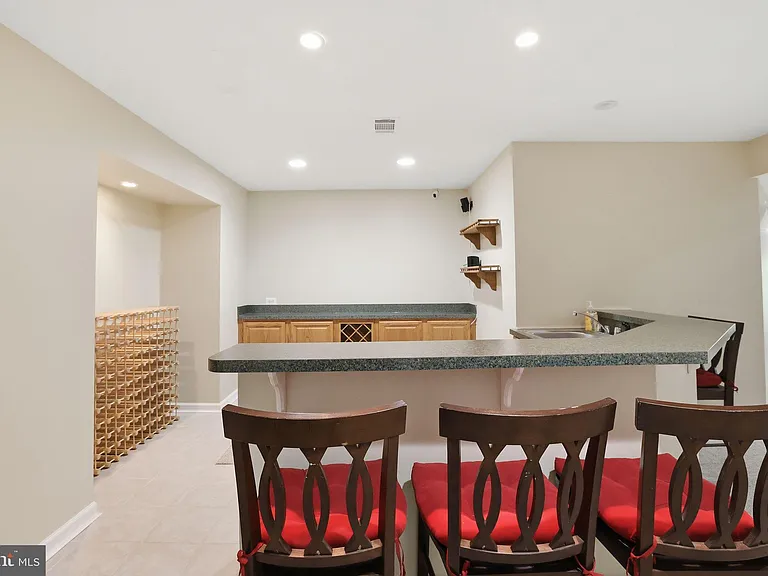 5767 Bush Hill Dr — Photo 59