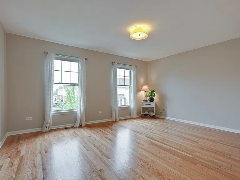 1194 Danforth Ct — Photo 18