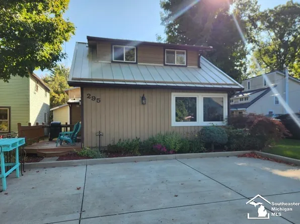 295 Grove, Clayton, MI 49235