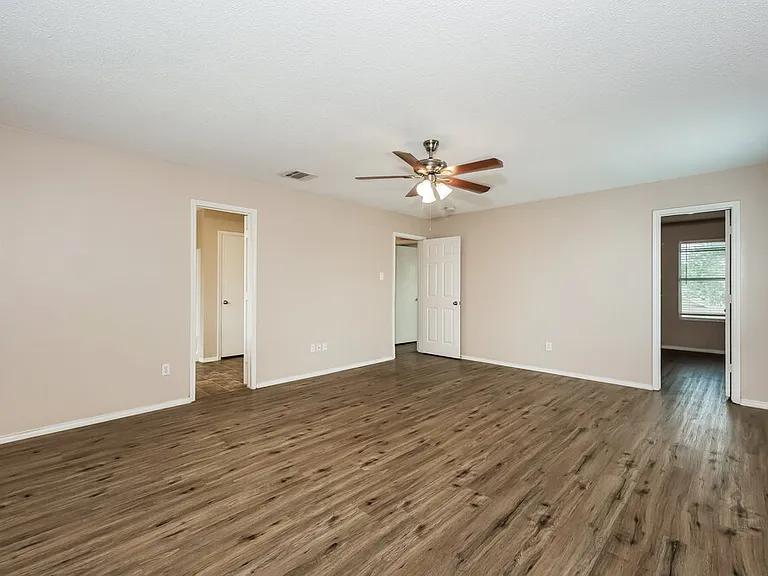 317 Blairwood Dr — Photo 13