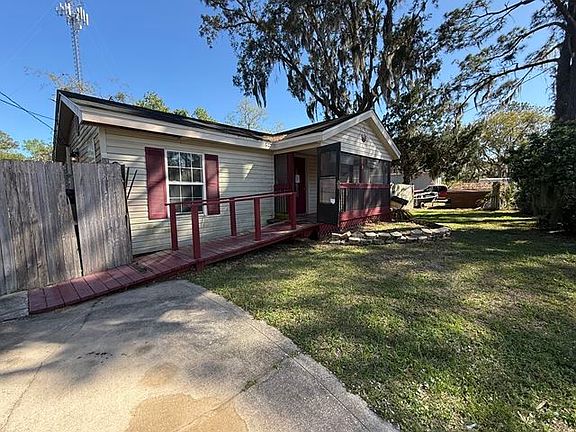 2nd image of 84 Henry Ave