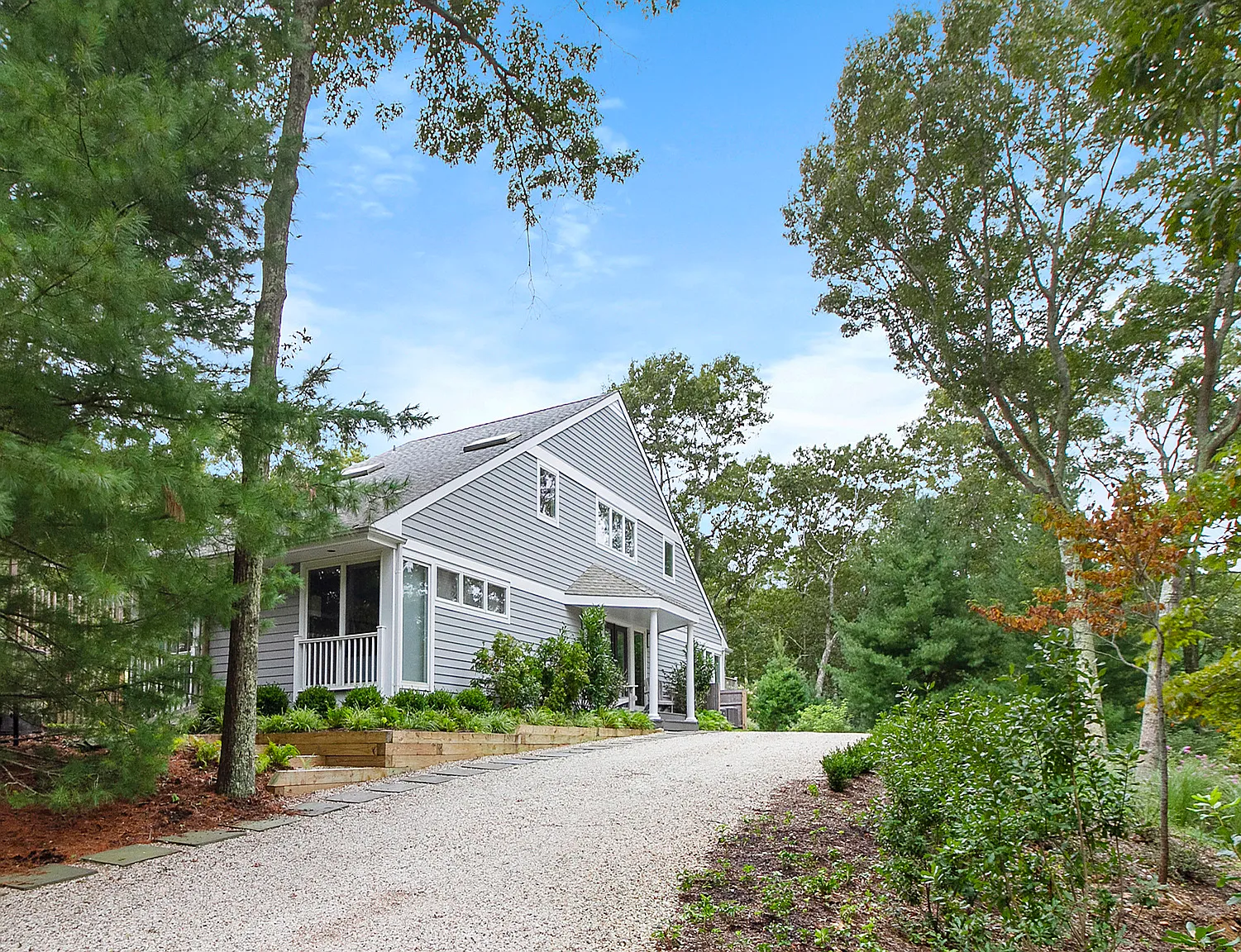 Off Season Rental in the Hamptons — Photo 3