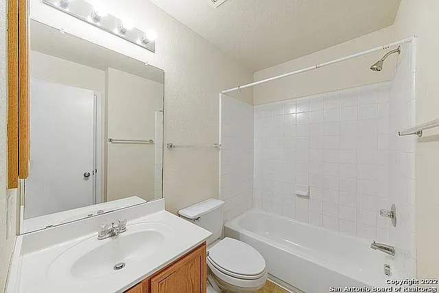 5035 Royal Stable — Photo 8