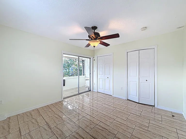 15610 NE 6th Ave #37B — Photo 14