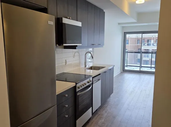 51 Clarington Blvd #314, Clarington, ON L1C 0H6