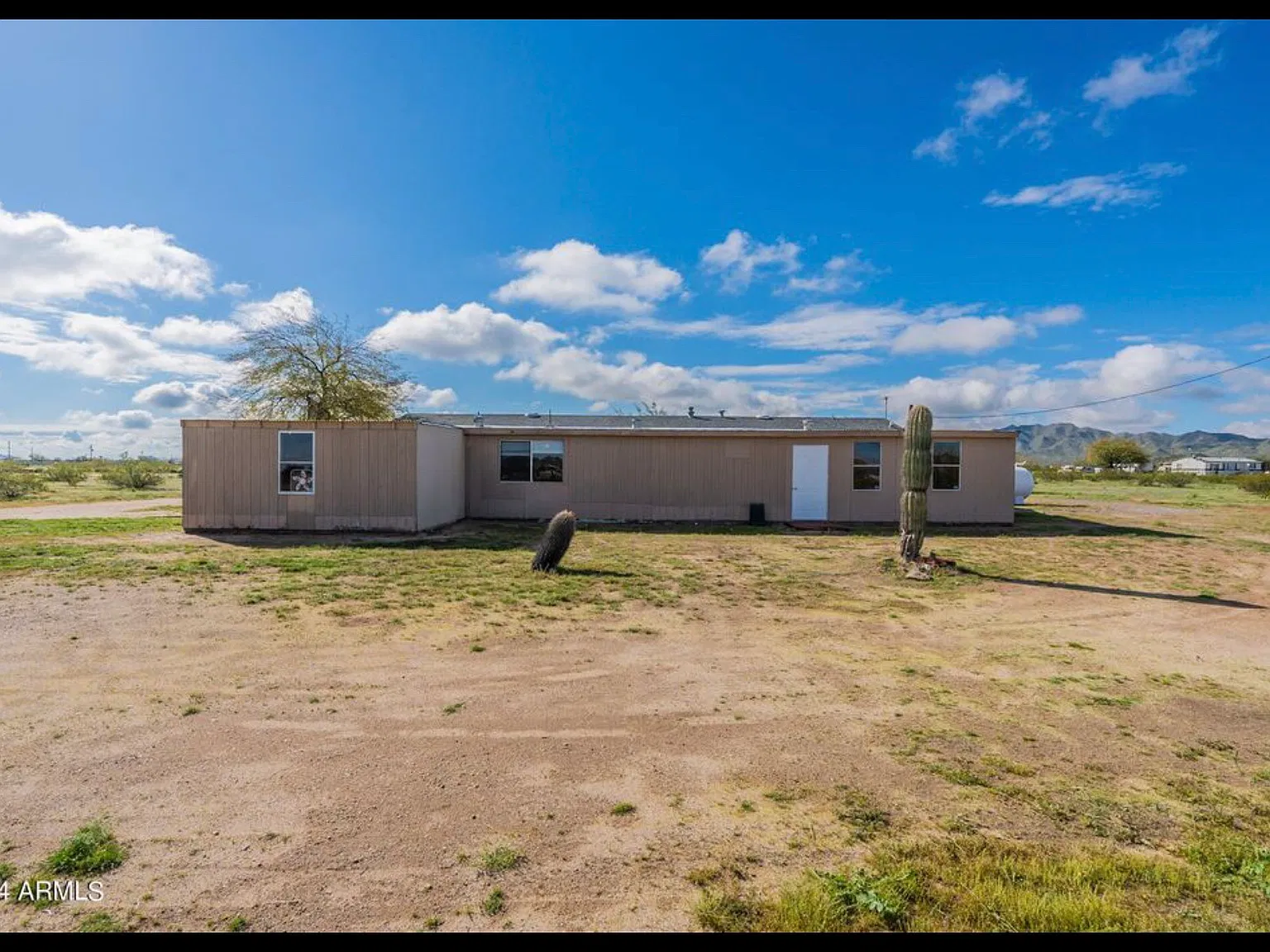 2 bed, 1057 sqft, $1,600 — Photo 3