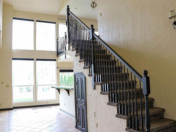 5th image of 58211 E Christy Rd