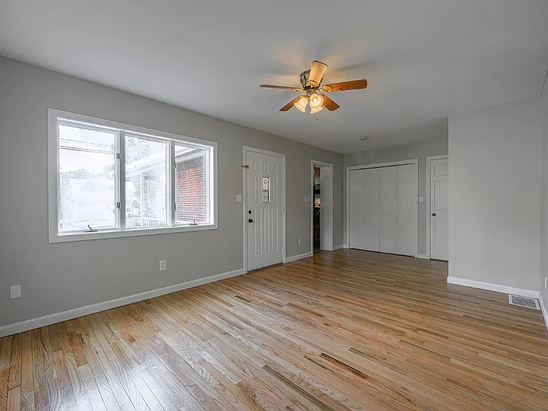 461 Mill St — Photo 12