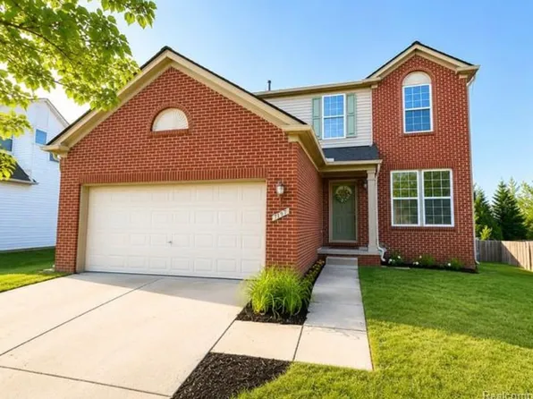 7197 Essex Dr, Ypsilanti, MI 48197