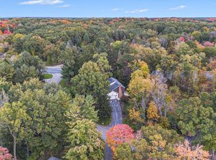 1870 Forest Shores Dr SE, Grand Rapids, MI 49546