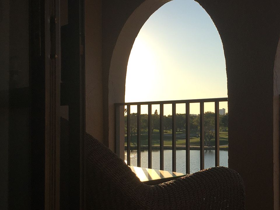 1st image of 6150 Gulfport Blvd S APT 403