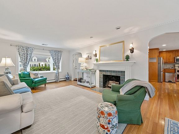 3rd image of 55 Burnside Rd