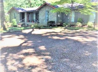 153 Cherokee Rd, Hendersonville, TN 37075
