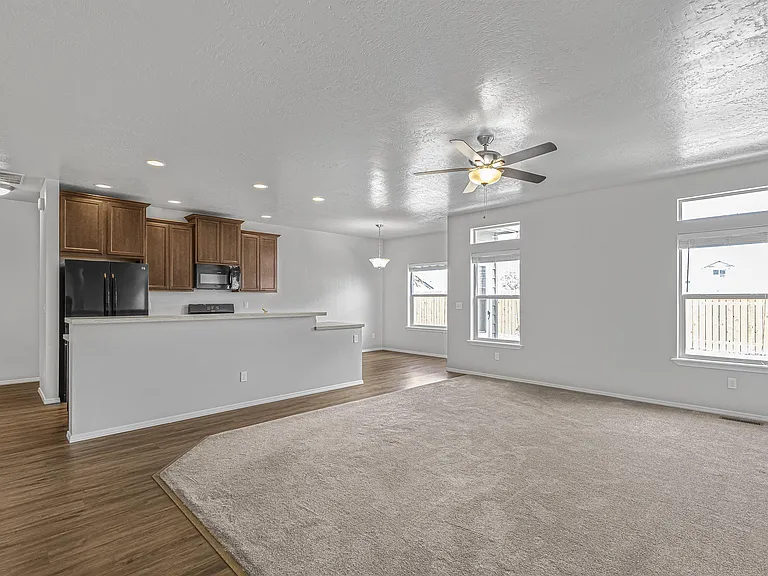 6518 E Fairmount St — Photo 8