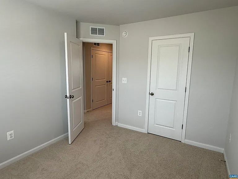 37 Laurin St — Photo 14