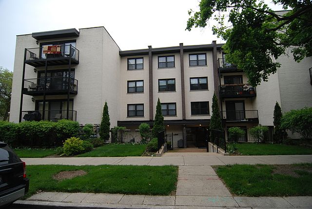 1st image of 1711 W Jarvis Ave #6