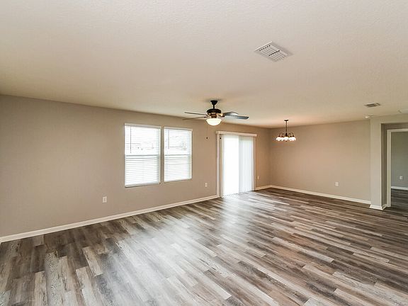 3rd image of 2025 Pebble Point Dr