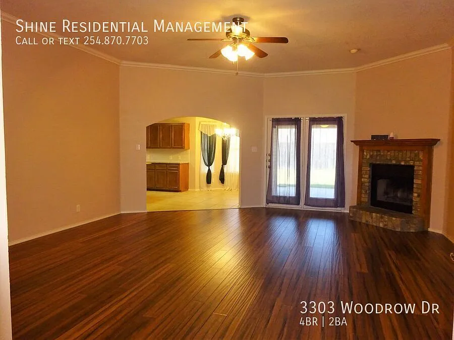 Well kept home close to shopping — Photo 2