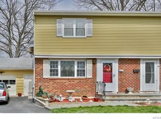 28 Hester Pl, Garnerville, NY 10923