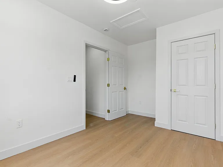 412 W Tregallas Rd #412 — Photo 12