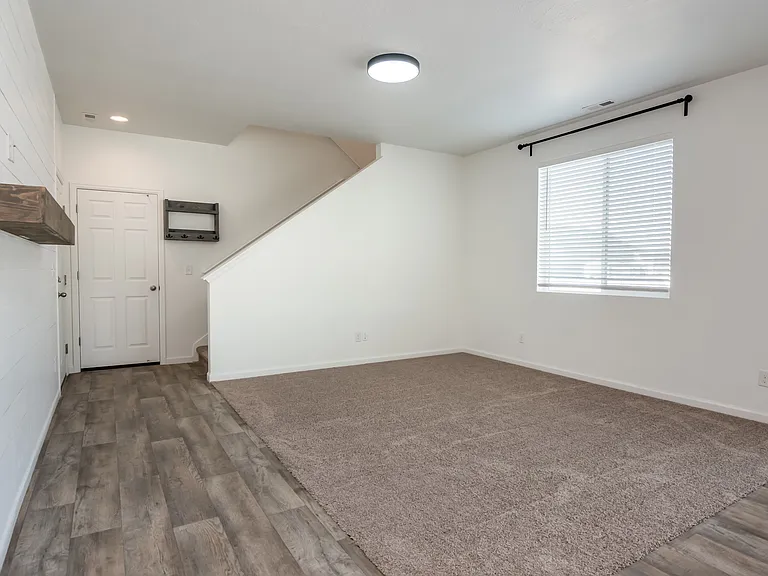 6450 Black Ridge Dr — Photo 22