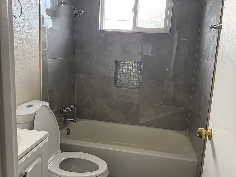 123 La Fresa Ct #4 — Photo 5