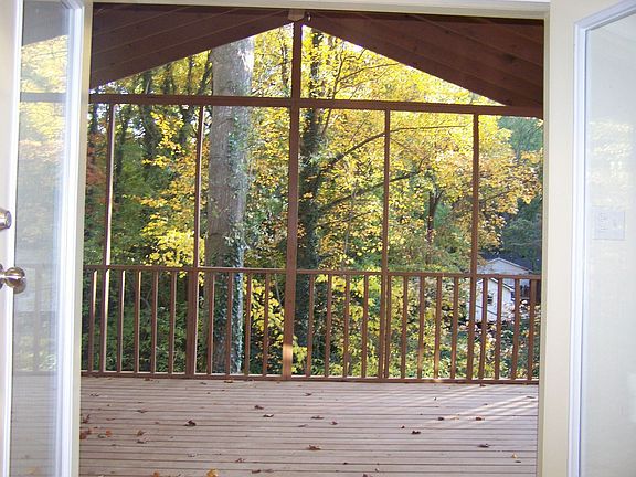 Screened in Porch