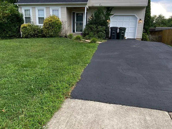 15125 Bernadette Ct, Chantilly, VA 20151