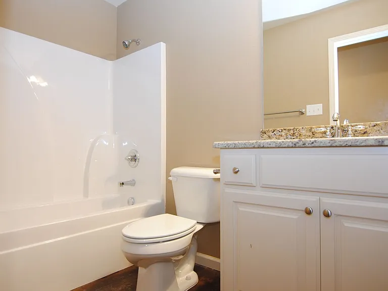 208 Kelso Rd — Photo 9