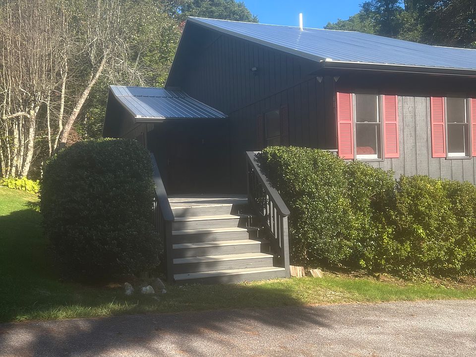 This house is very comfortable and simple.