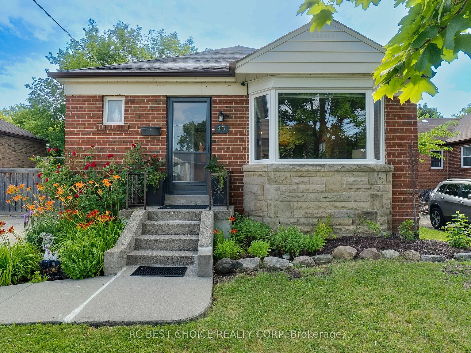 3 bed, $3,250 — Photo 1