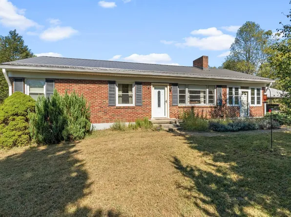 3839 Moorman Dr, Lynchburg, VA 24501