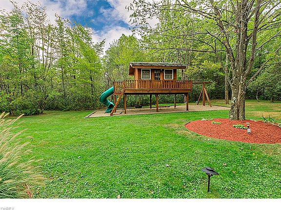 5th image of 15 Mill Creek Ln