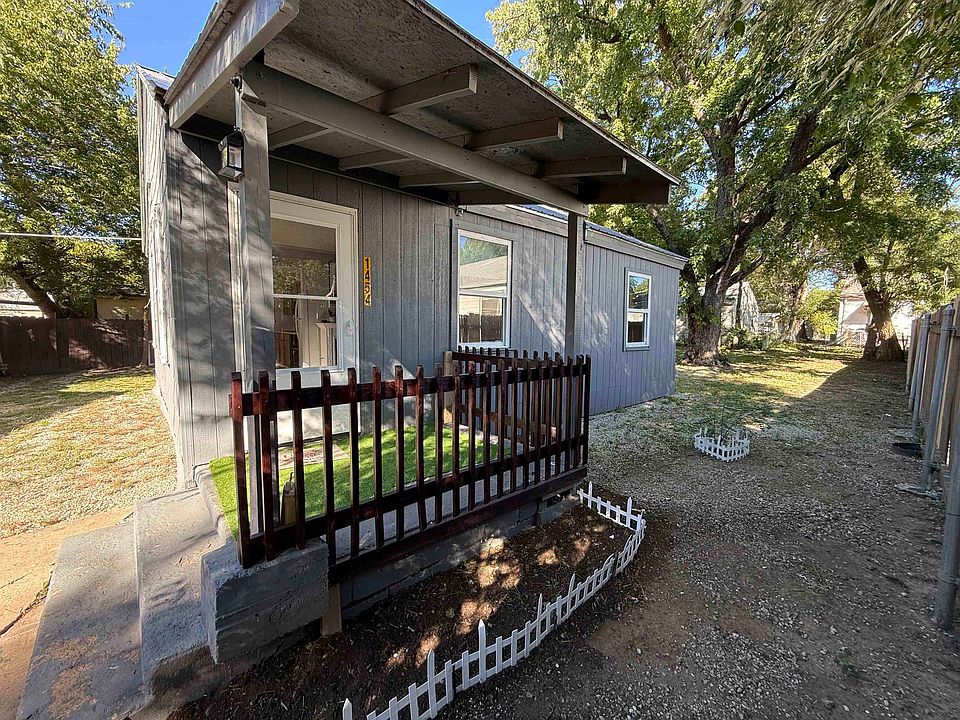 1st image of 1454 S Bluffview Dr