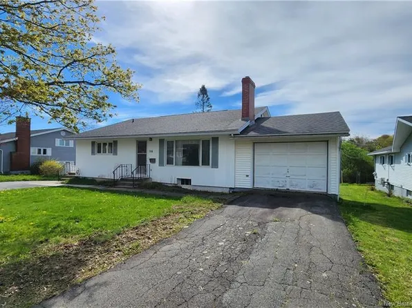 164 Greendale Cres, Saint John, NB E2M 4L6