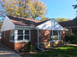 113 N Main St, Mount Prospect, IL 60056