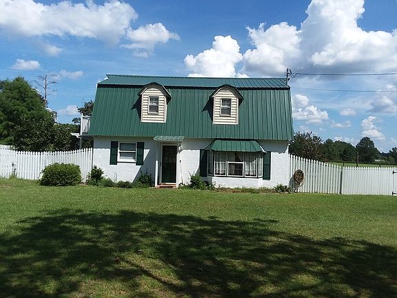 2nd image of 307 Oak Wood Cir NE