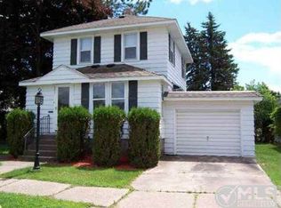 701 W B St, Iron Mountain, MI 49801