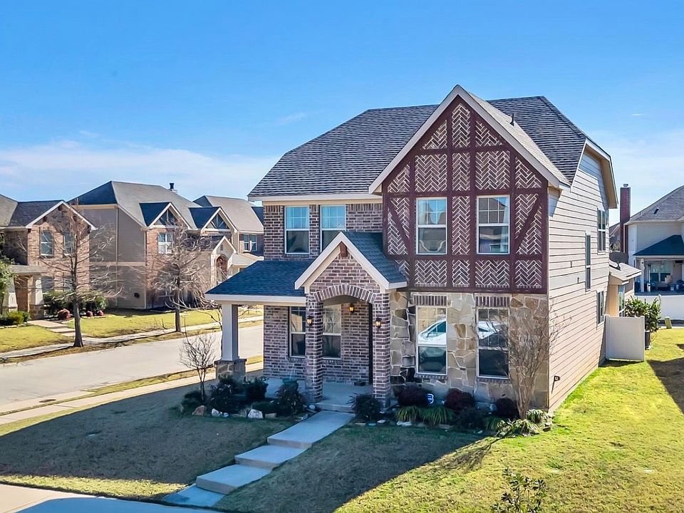 1st image of 1044 Holly Anne Ln