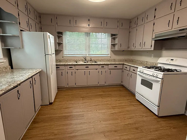 4035 S Bogan Rd — Photo 17