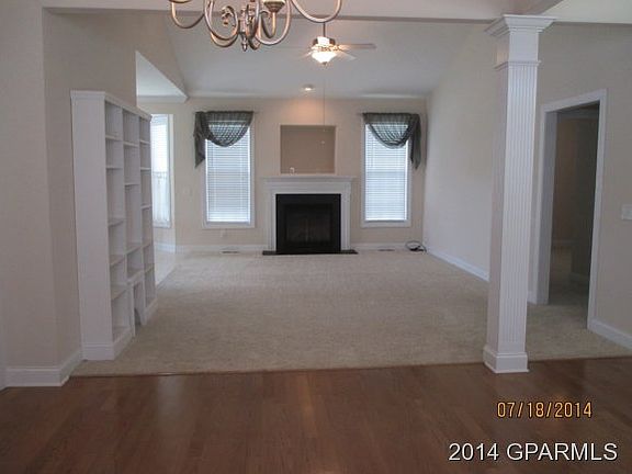 3rd image of 2818 Verbena Way