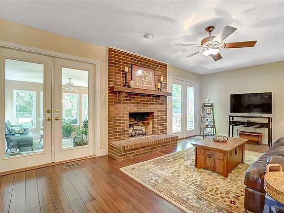 5th image of 4460 Lac Lamen Dr