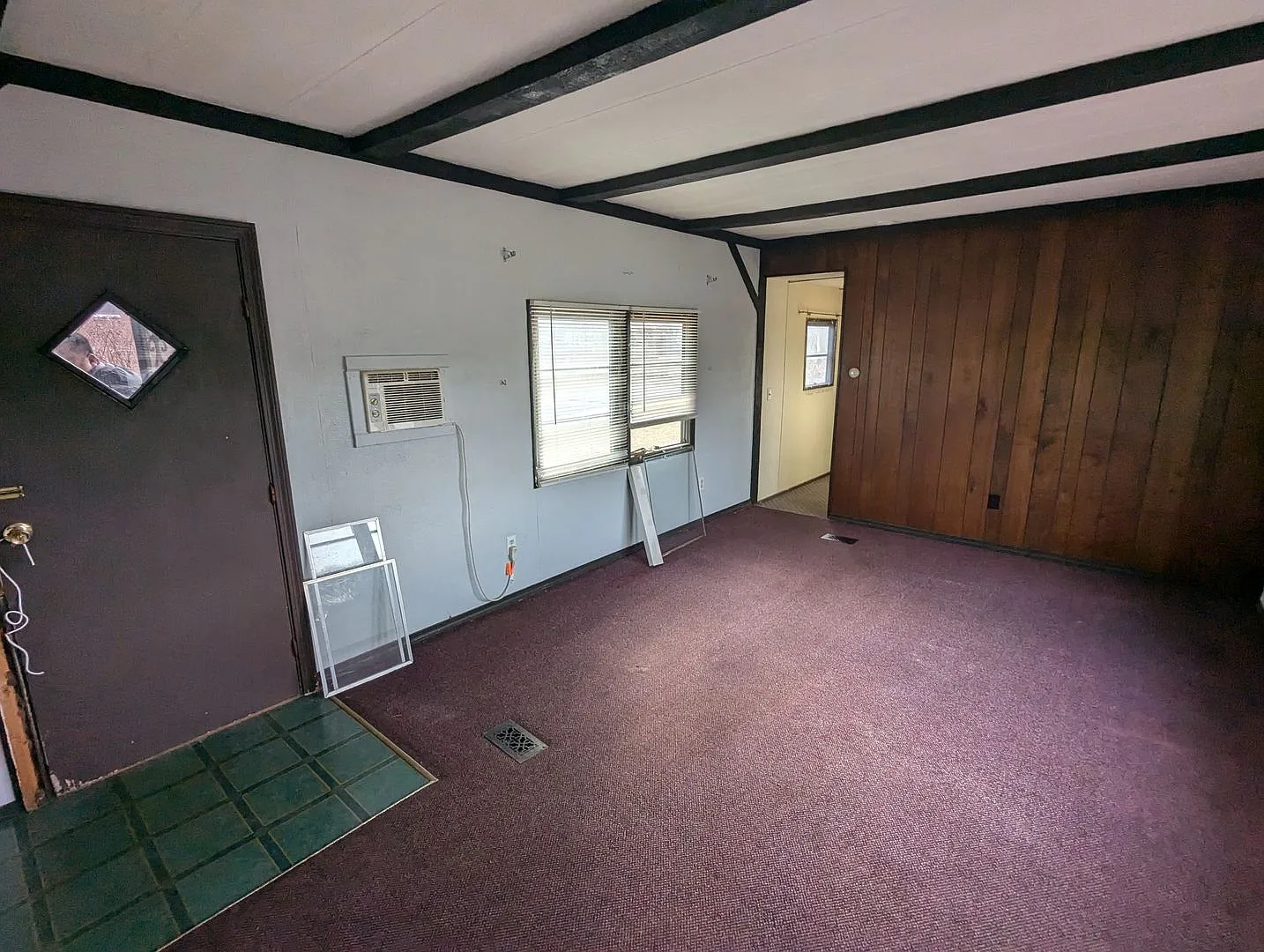 5 Main Street — Photo 1