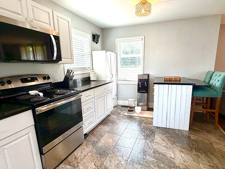 258 E Moody Ave — Photo 84