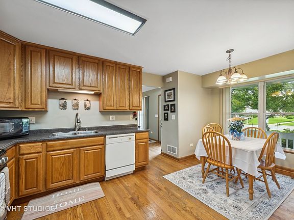 4th image of 221 Tanager Dr